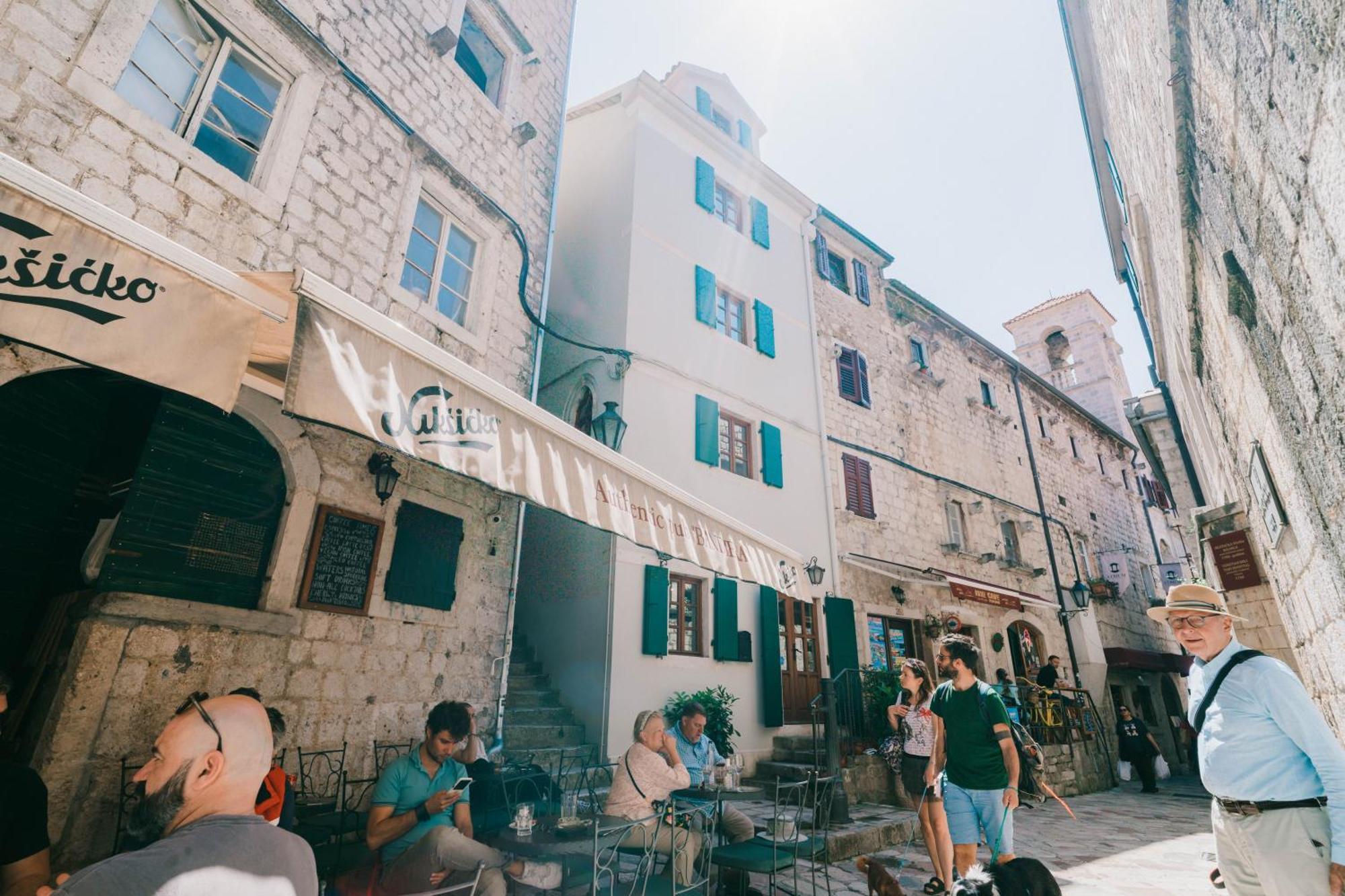 Studios Belvi Kotor Exteriör bild