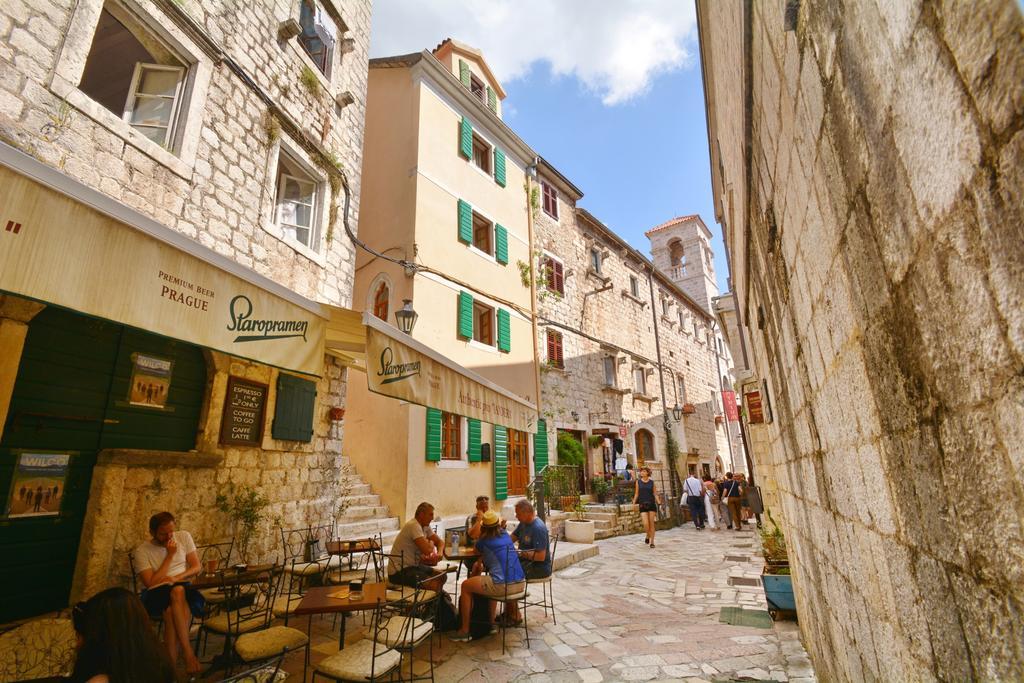 Studios Belvi Kotor Exteriör bild
