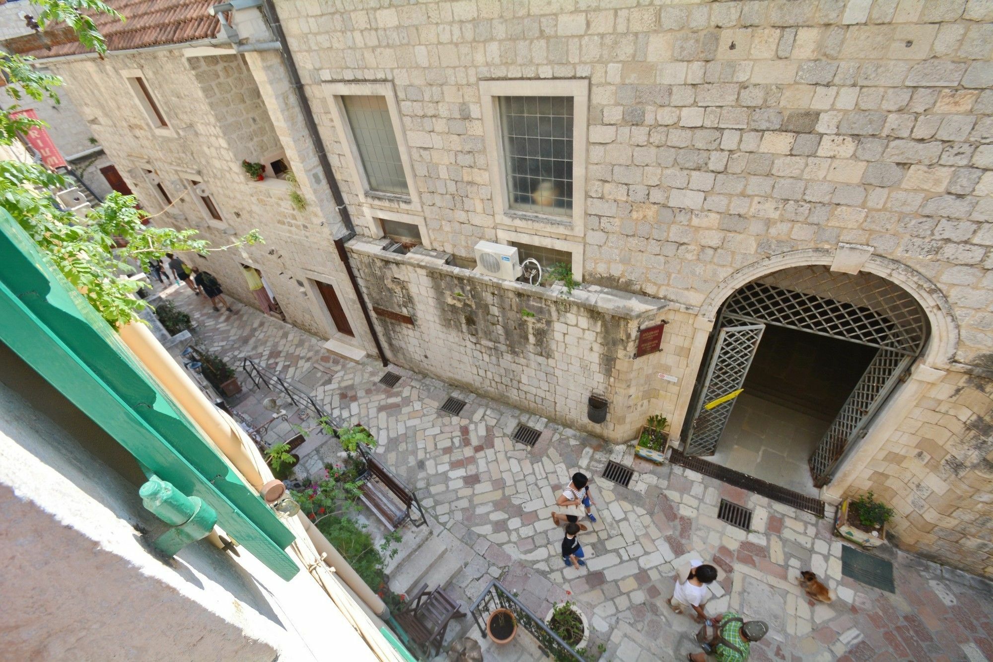 Studios Belvi Kotor Exteriör bild