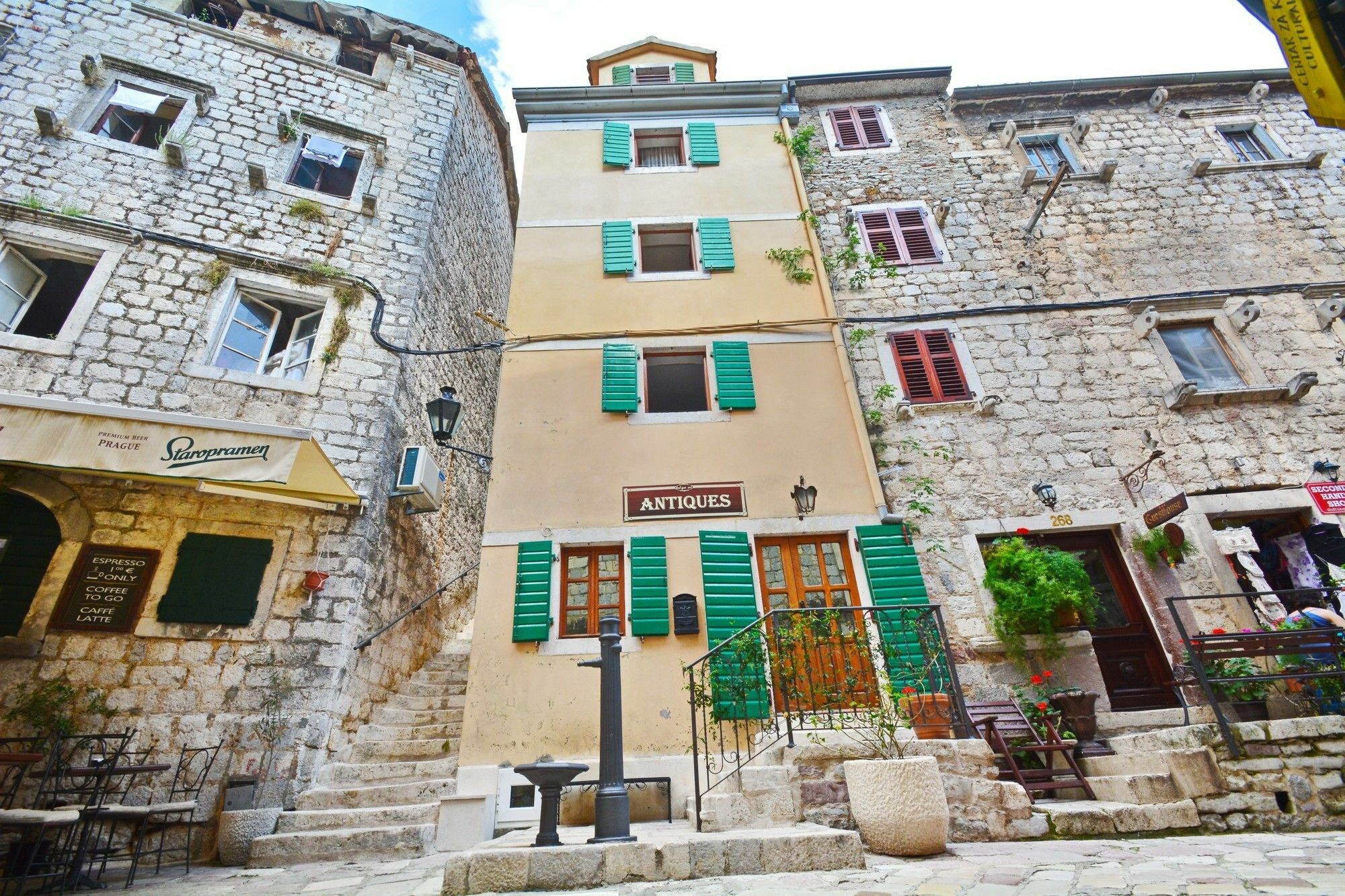 Studios Belvi Kotor Exteriör bild